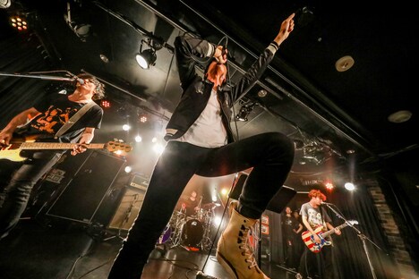 「THE KEBABS襲来」の様子。（Photo by Viola Kam [V'z Twinkle]）