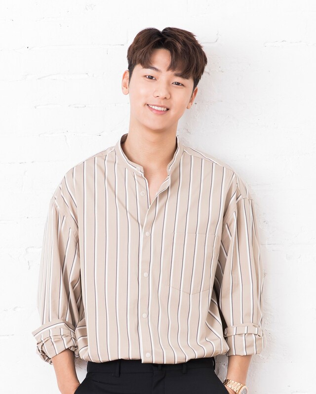 カン・ミンヒョク