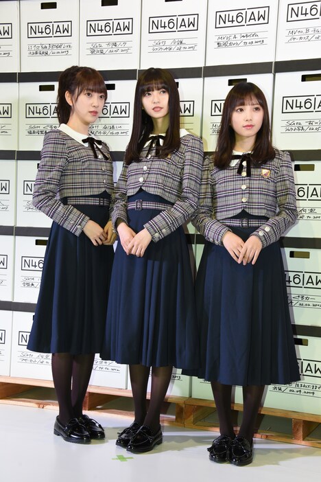 左から堀未央奈、齋藤飛鳥、与田祐希。