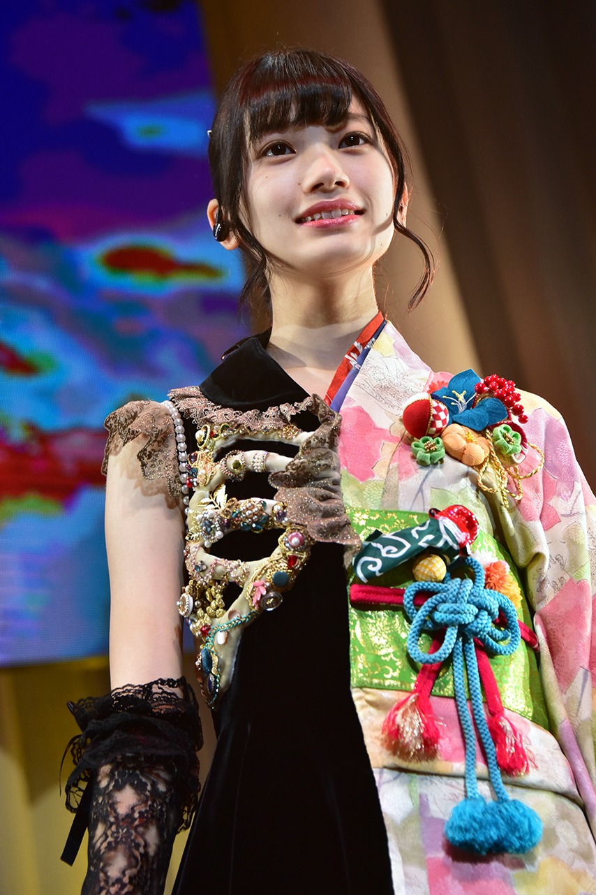 篠原葵