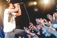 石崎ひゅーい（撮影：鈴木友莉）