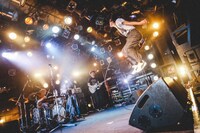 「石崎ひゅーい 弾き語りワンマンTOUR 2018『アンコール』」東京・渋谷CLUB QUATTRO公演の様子。（撮影：鈴木友莉）