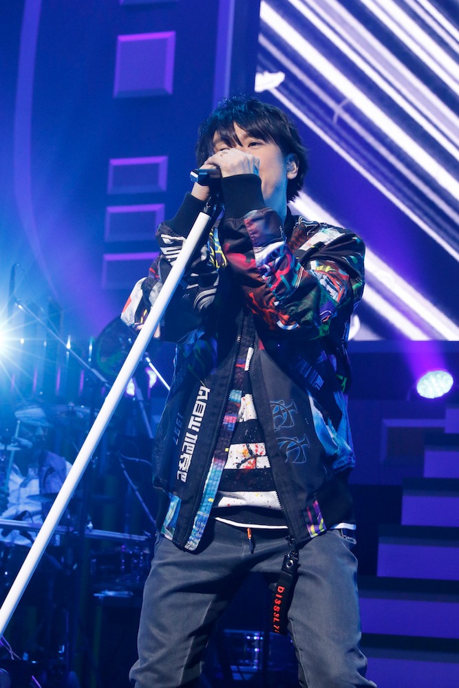 鈴村健一（撮影：草刈雅之）
