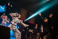 あの（左）（撮影：曽我美芽）