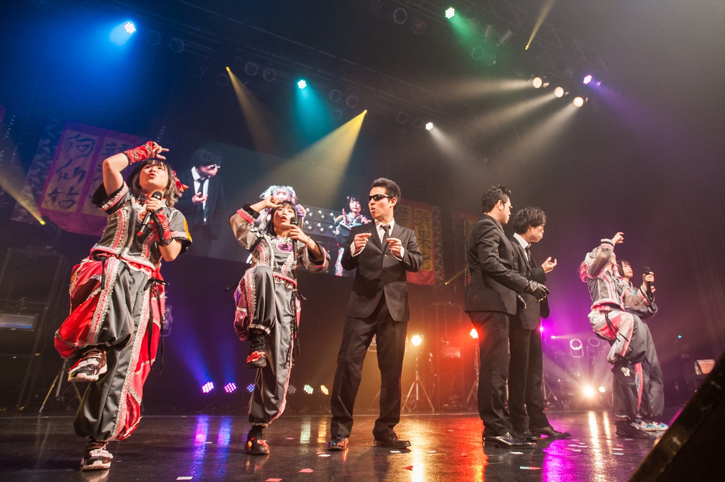 ゆるめるモ！の東京・Zepp Tokyo公演の様子。（撮影：曽我美芽）