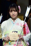 人気画像7位は「乃木坂46成人メンバーが振袖姿で意気込み、齋藤の目標は“飛鳥ちゃん”」より、田村真佑。