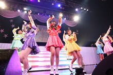 「SUPER☆GiRLS 超LIVE 2019 ～新たなる道へ～」の様子。（写真提供：エイベックス）