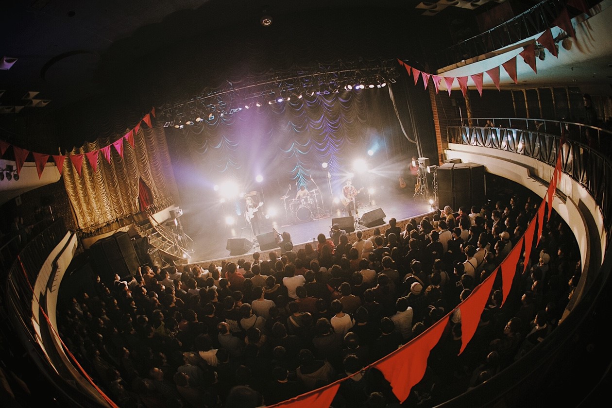 リーガルリリー「333」東京・東京キネマ倶楽部公演の様子。（撮影：南風子）