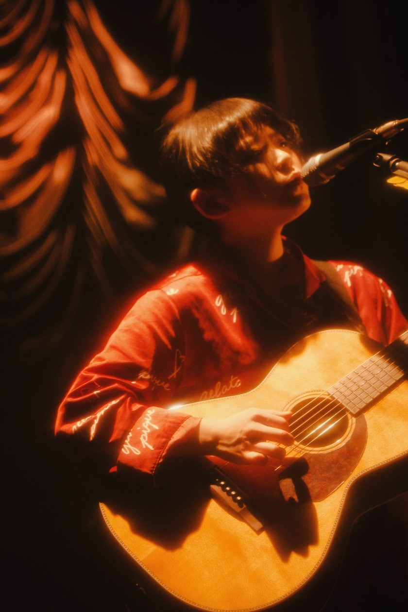 たかはしほのか（Vo, G）（撮影：南風子）