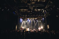 the band apartのライブの様子。（撮影：山川哲矢）