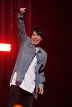 鈴村健一（撮影：草刈雅之）