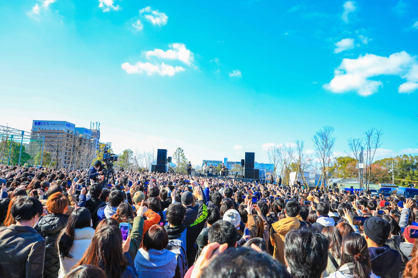 flumpoolのゲリラライブの様子。