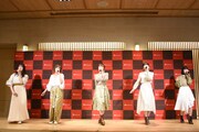 「アムール・デュ・ショコラ」のキャンペーンソング「ハピネス」を歌唱するLittle Glee Monster。