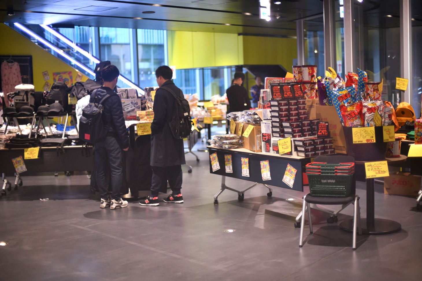 東京・ヴィレッジヴァンガード下北沢の出張出店が行われた渋谷ストリームホールのロビー。