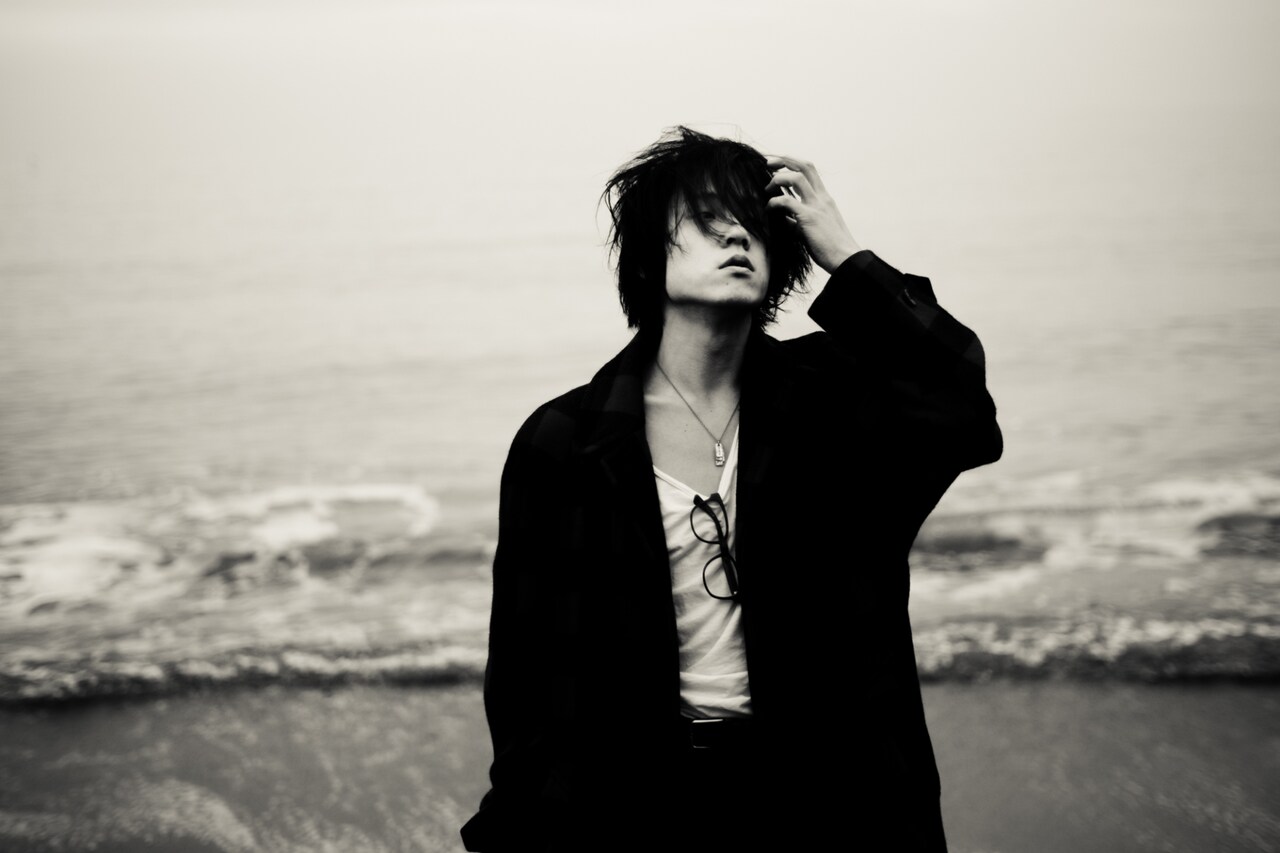 松本大（Vo, G / LAMP IN TERREN）のアーティスト写真。