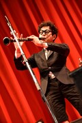 近藤哲平（Clarinet, Perc）（Photo by AZUSA TAKADA）