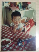 幼少期の浜野カズシ。