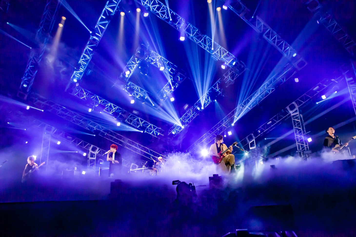 「MY FIRST STORY S・S・S TOUR FINAL at Yokohama Arena」2日目公演のアンコールの様子。（Photo by TAKASHI KONUMA）