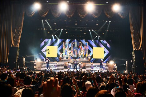 ベリーグッドマン「“てっぺんとるぞ宣言”ツアー2017-2018～超好感男と貴方～」の様子。