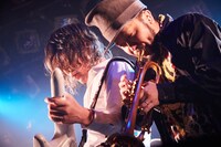 SOIL&"PIMP"SESSIONSの丈青（Piano）とタブゾンビ（Tp）。（Photo by Yoshiaki Miura）
