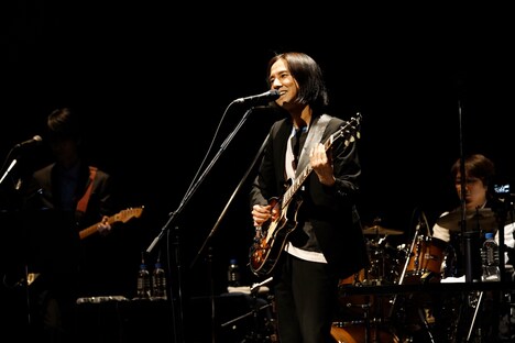 高野寛「Spectra Special」の様子。