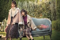 左から西野七瀬、齋藤飛鳥。