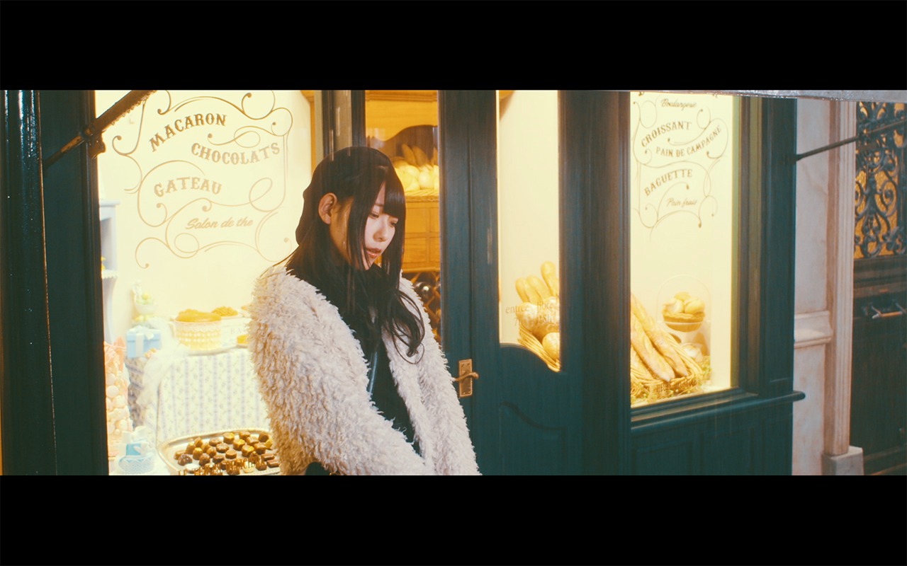 SOL「RAINBOW TRAVELLER」ミュージックビデオのワンシーン。