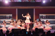 「奇跡の流星群」パフォーマンスの様子。 (c)AKS