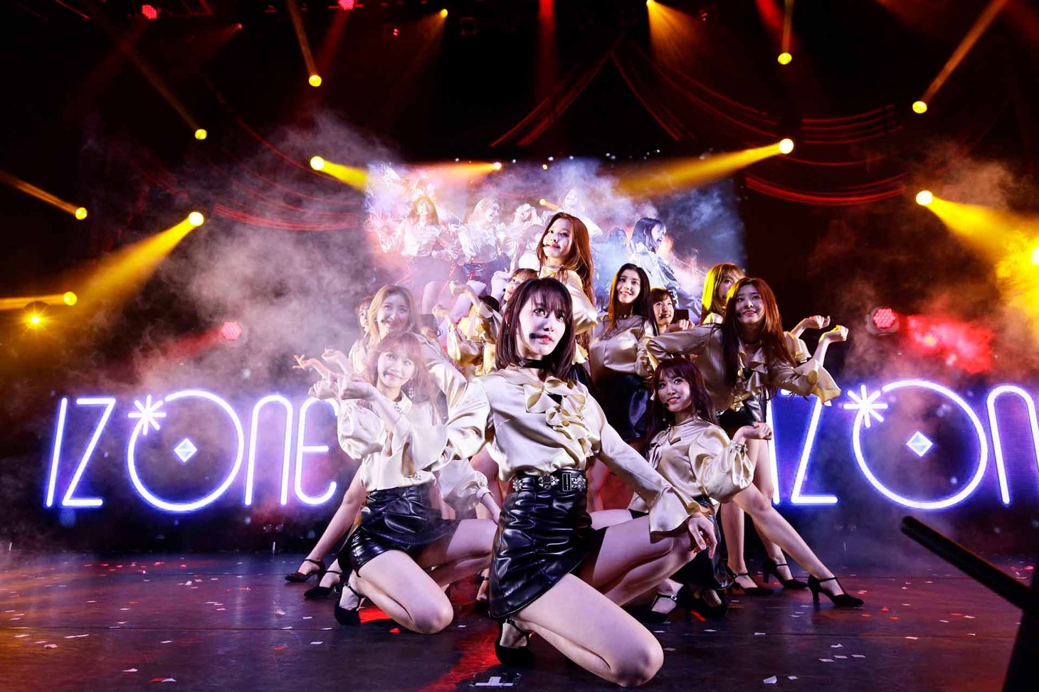 IZ*ONE (c)OFF THE RECORD