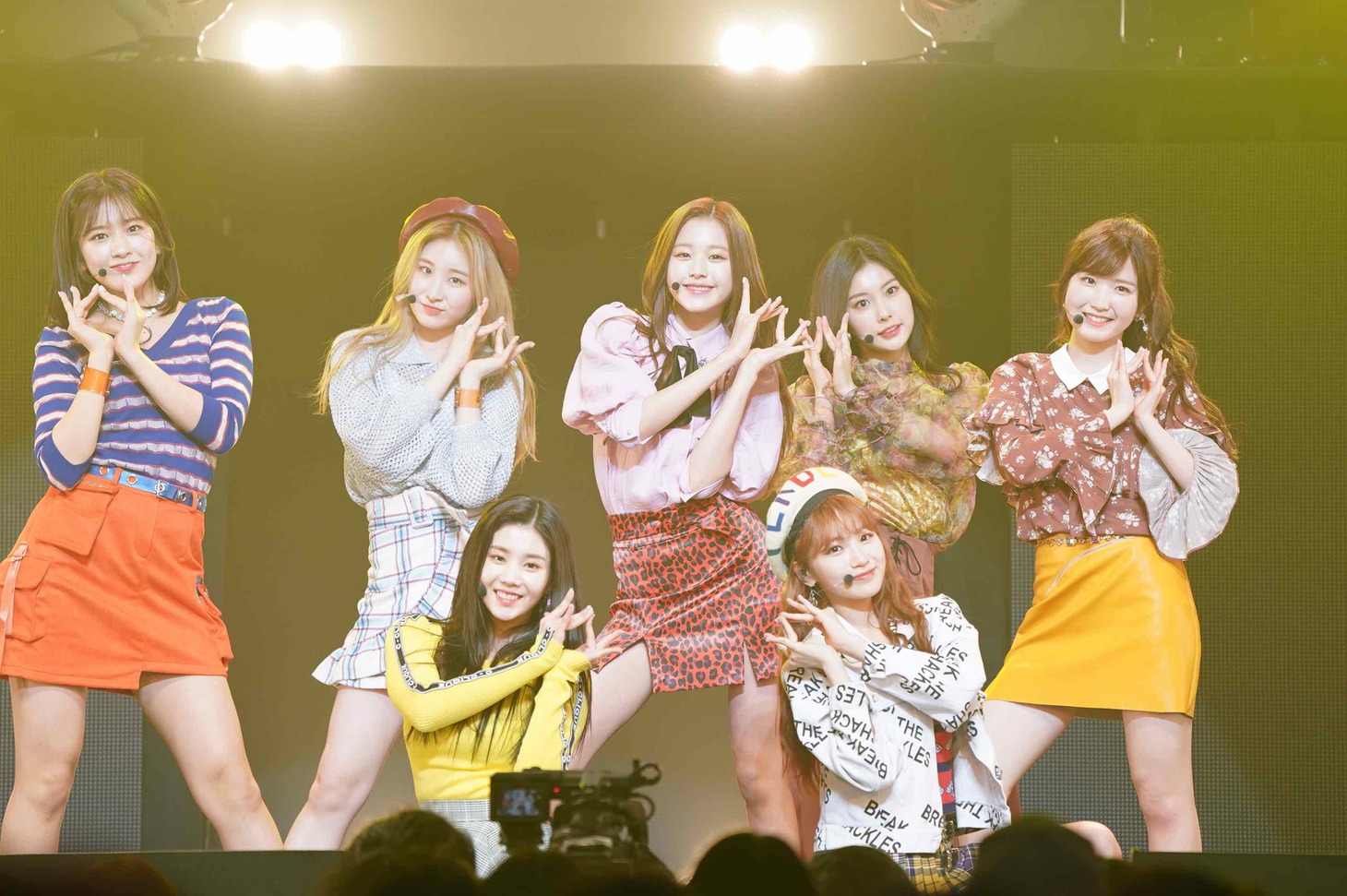 IZ*ONE (c)OFF THE RECORD