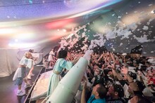 uijinのライブの様子。（写真提供：AqbiRec）