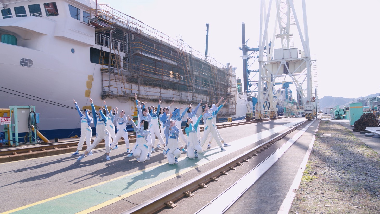 STU48「出航」ミュージックビデオのワンシーン。