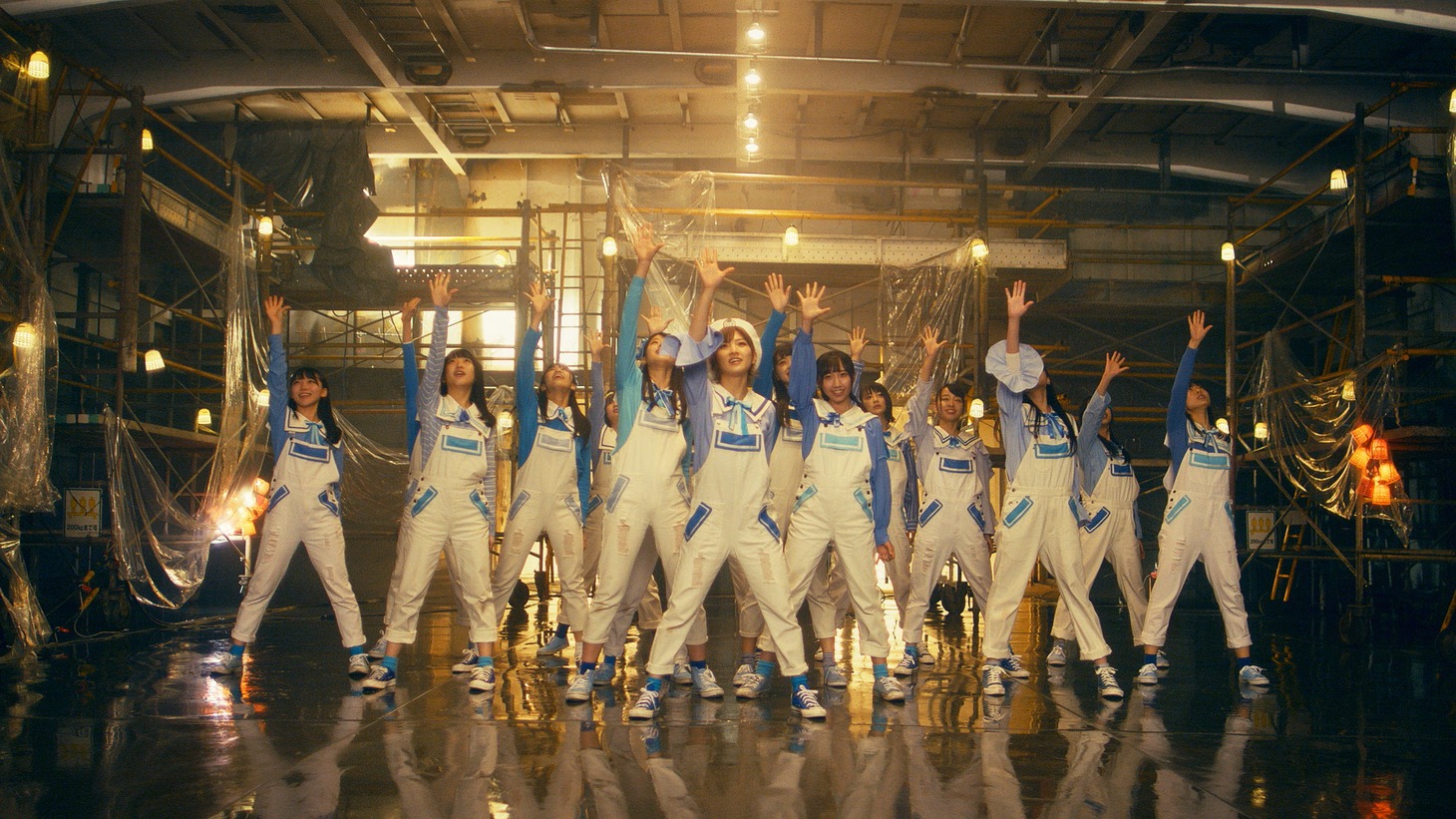 STU48「出航」ミュージックビデオのワンシーン。