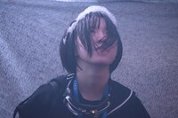 頭に泡を乗せた朝倉みずほ。