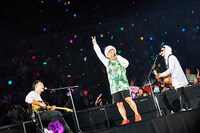 サブステージで歌うベリーグッドマン。（Photo by KEIKO TANABE）