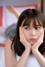 生田絵梨花写真集「インターミッション」（講談社）より。（撮影：中村和孝）