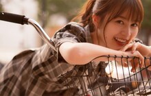 生田絵梨花写真集「インターミッション」（講談社）より。（撮影：中村和孝）
