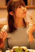 生田絵梨花写真集「インターミッション」(講談社)より。(撮影:中村和孝)