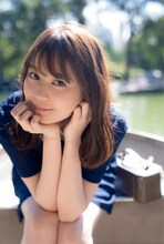 生田絵梨花写真集「インターミッション」（講談社）より。（撮影：中村和孝）