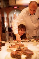 生田絵梨花写真集「インターミッション」（講談社）より。（撮影：中村和孝）