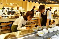 なないろカレー開発時の様子。