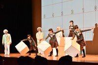 「映像パフォーマンスの授業2」1時限目の様子。