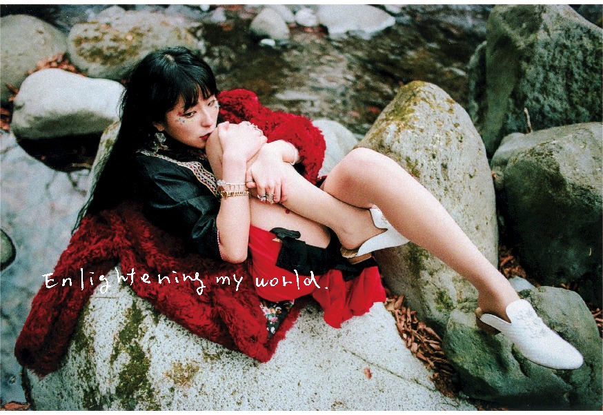 「DAOKO × SHINKAI BABA 気づき EXHIBITION『Enlightening my world』」告知ビジュアル