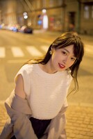 「高山一実写真集 独白」より。（撮影：嶌村吉祥丸）