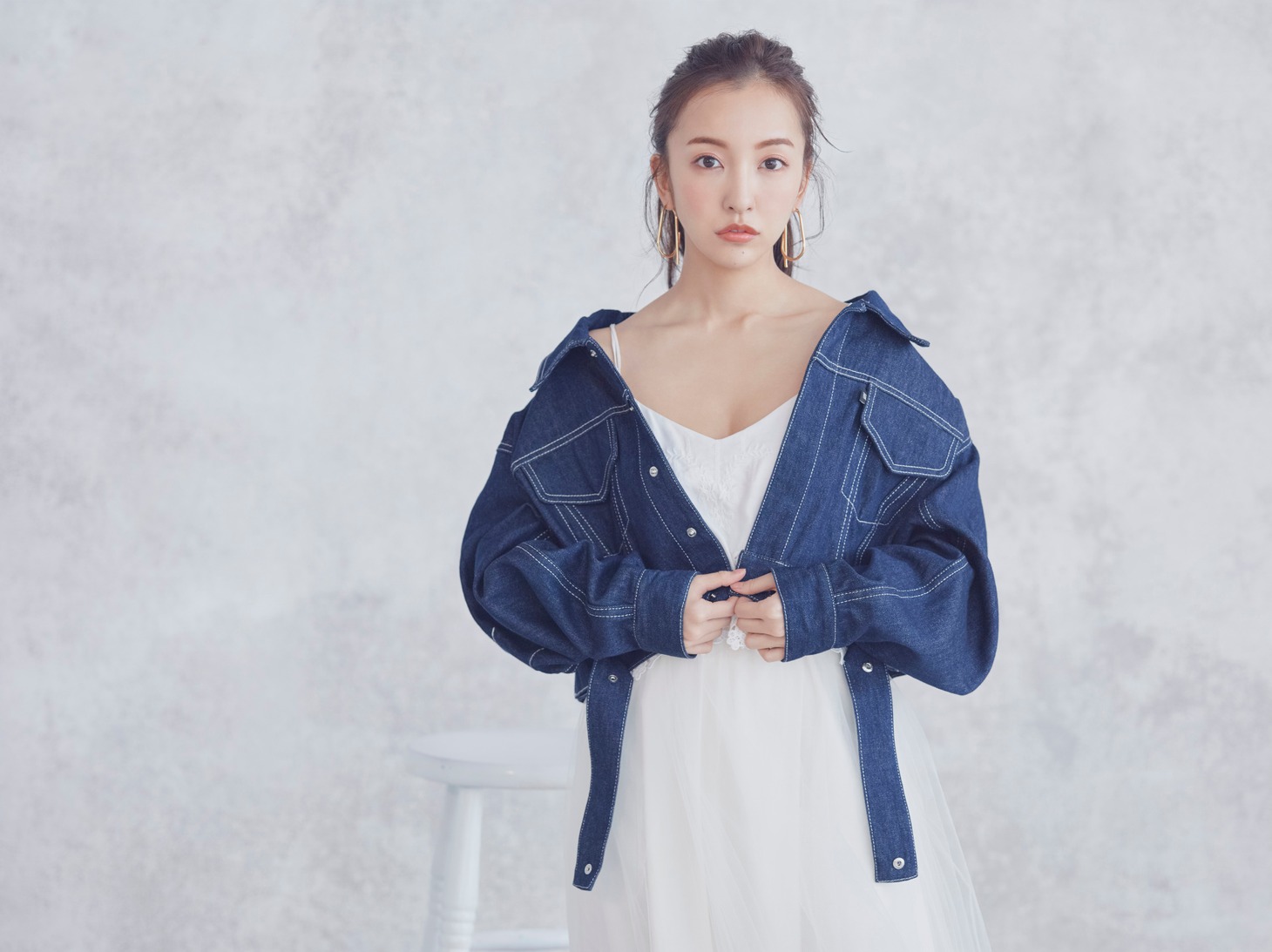 板野友美