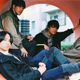 マカロニえんぴつ「LiKE」特番「マカロニの穴」生配信