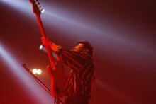 新井和輝（King Gnu）（撮影：山内洋枝）