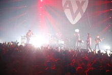 King Gnuのライブの様子。（撮影：山内洋枝）