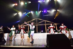 エビ中 Negicco エビネギバンドの生演奏に乗ってさらに仲よしに ライブレポート 写真70枚 音楽ナタリー