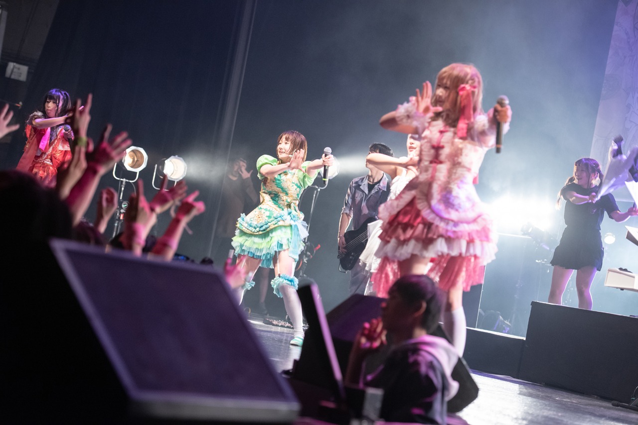 ぜんぶ君のせいだ。「ぜんぶ君のせいだ。ワンマンLIVE～革鳴共唱～」の模様。（撮影：関上貴也）